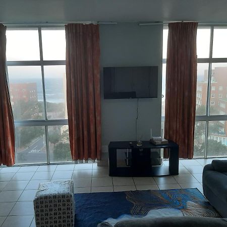 Unit 95 Oceanic - Self Catering, North Beach Durban Buitenkant foto